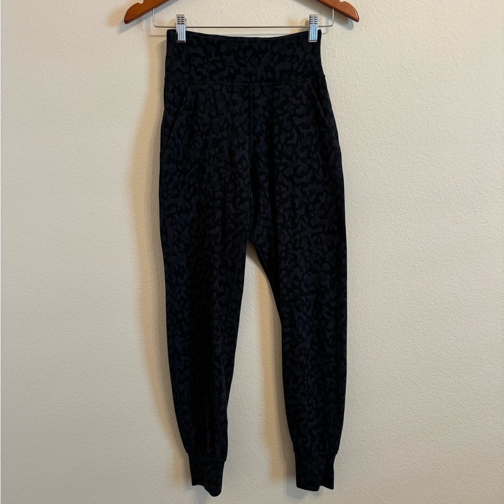Lululemon Align Jogger 28"